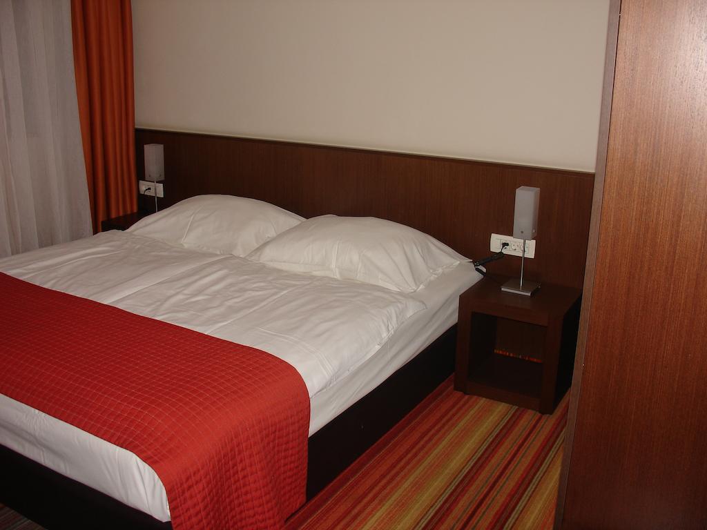 Suite con 2 Camere da Letto e Balcone